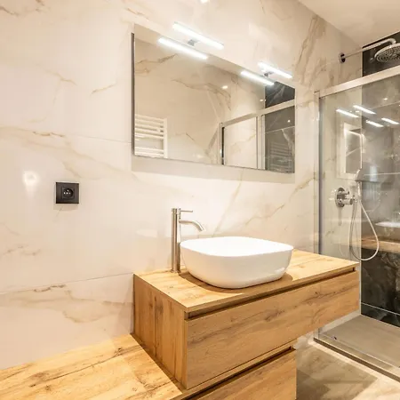 Apartment Bliss Triplex - Hyper Centre - Sauna - Bbq - Jacuzzi - Lracannes