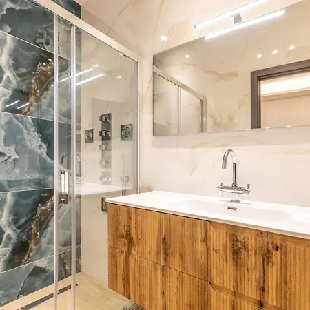 Apartment Bliss Triplex - Hyper Centre - Sauna - Bbq - Jacuzzi - Lracannes *