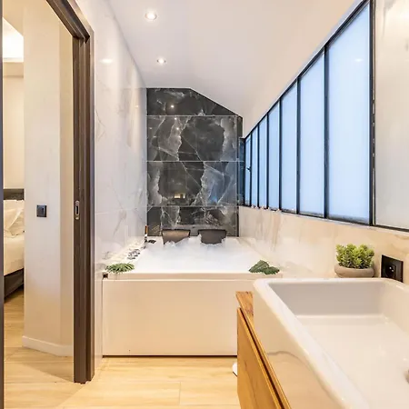 Apartment Bliss Triplex - Hyper Centre - Sauna - Bbq - Jacuzzi - Lracannes Cannes