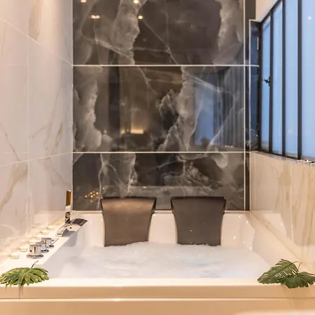 Apartment Bliss Triplex - Hyper Centre - Sauna - Bbq - Jacuzzi - Lracannes Cannes