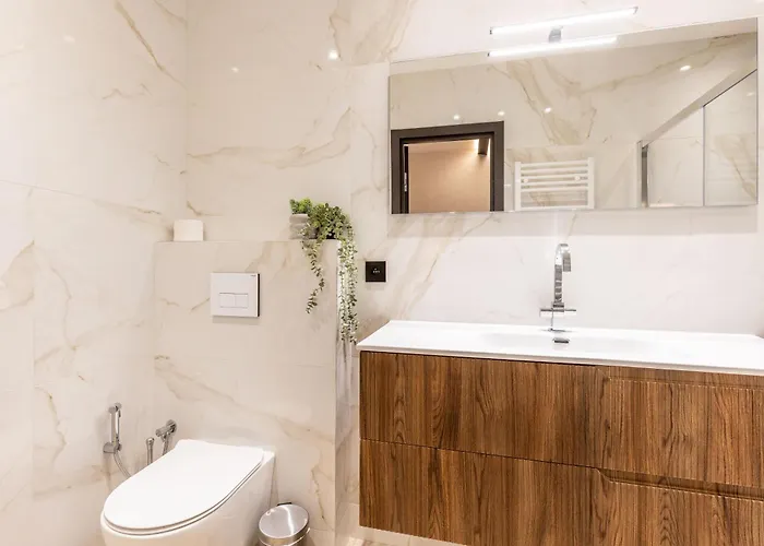 Apartment Bliss Triplex - Hyper Centre - Sauna - Bbq - Jacuzzi - Lracannes