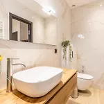 Appartamento Bliss Triplex - Hyper Centre - Sauna - Bbq - Jacuzzi - Lracannes