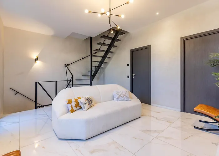 Bliss Triplex - Hyper Centre - Sauna - Bbq - Jacuzzi - Lracannes